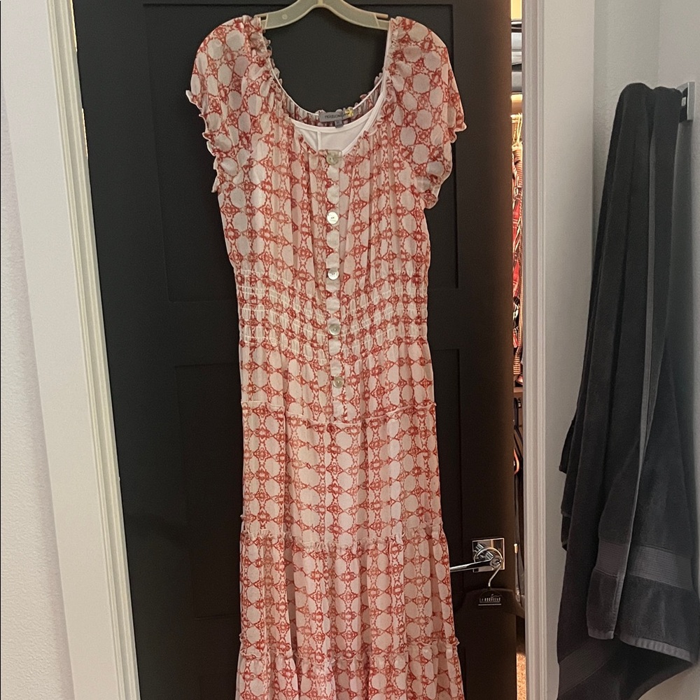 Chic Coral Patterned Maxi Dress
